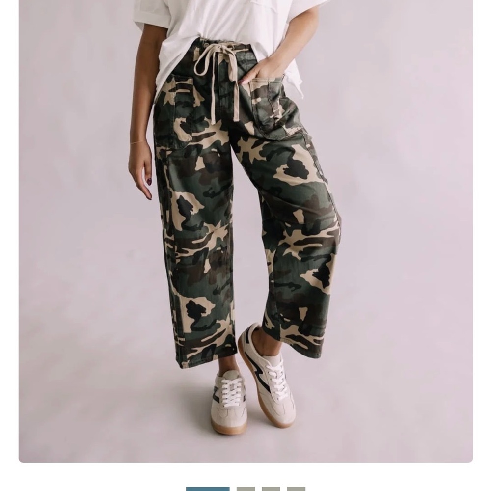 Wide-Leg Camo Drawstring Jeans - Green Camo